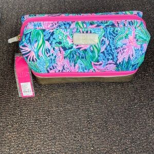 NWT Lilly Pulitzer Haden Travel Pouch High Tide Navy Bringing Mermaid Back